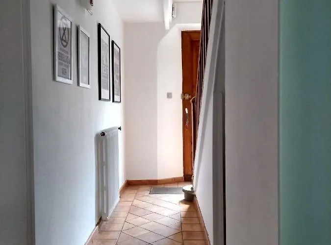 Number15 4* Carcassonne